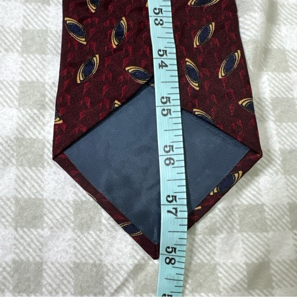 The Forbes Collection Red Geometric 100% Silk Neck Tie Made in the USA - Picture 6 of 6